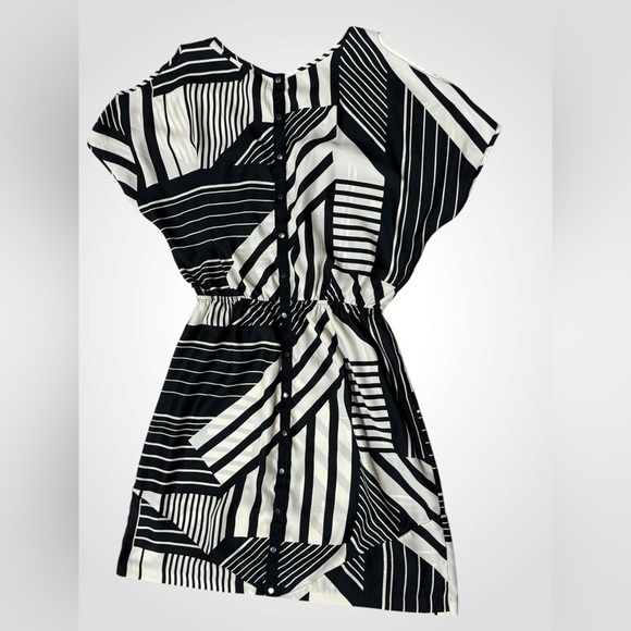 Urban Outfitters Silence + Noise Women's M Black Tan Mini Dress Cold Shoulder - Picture 7 of 15